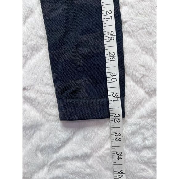 Spanx Women's (S) Look At Me Now Capri Camo Compression Leggings - Picture 3 of 6